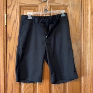 Nike Boys black golf short XL